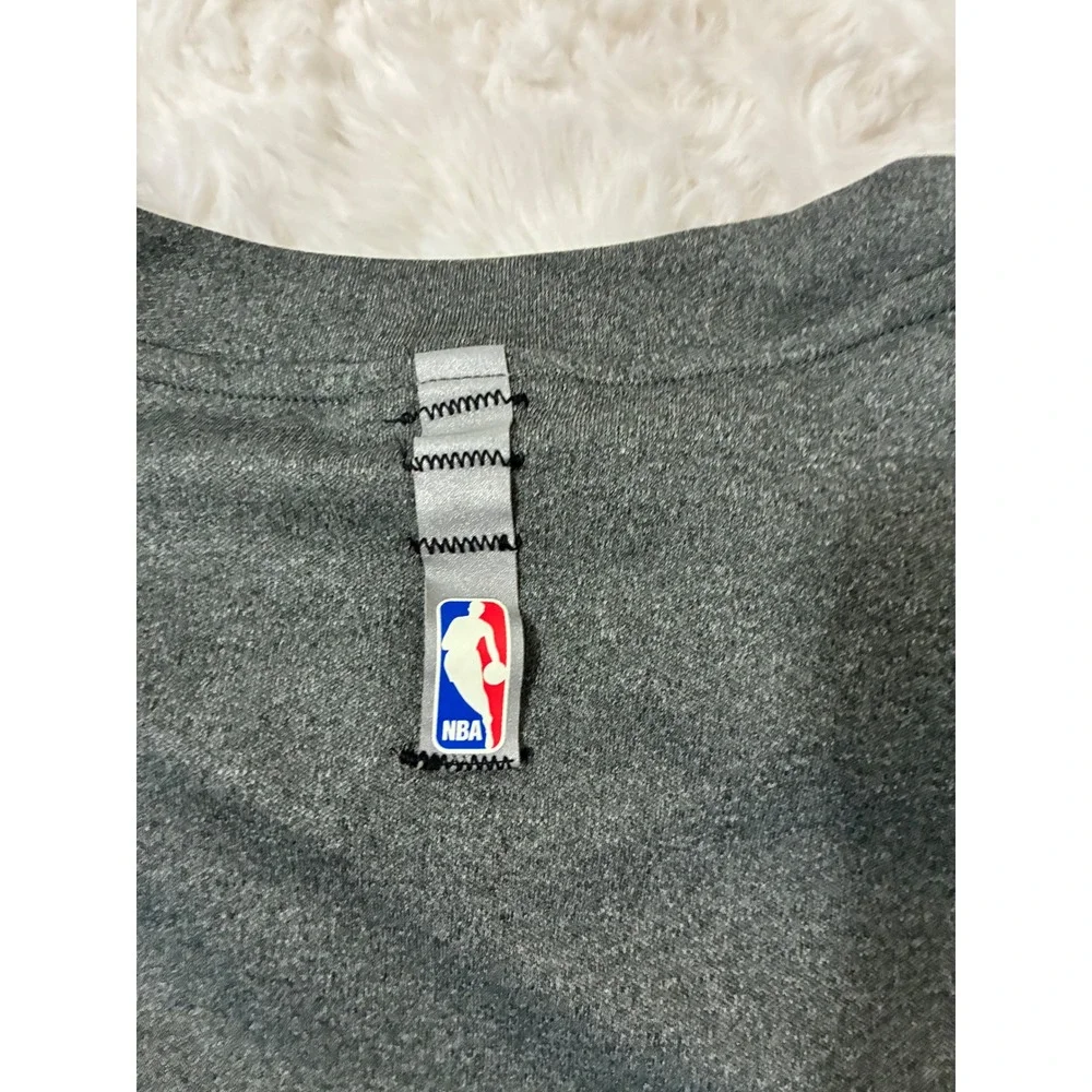 Adidas Orlando Magic NBA Long Sleeve Shooting Shirt Mens XL Gray V-Neck Training
